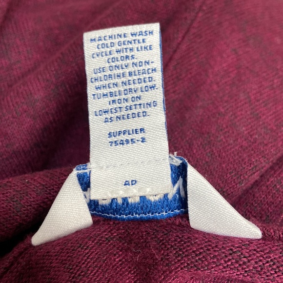 Women’s Arizona Jean Co burgundy/wine colored soft v-neck faux wrap dress. Sz S - Picture 6 of 7